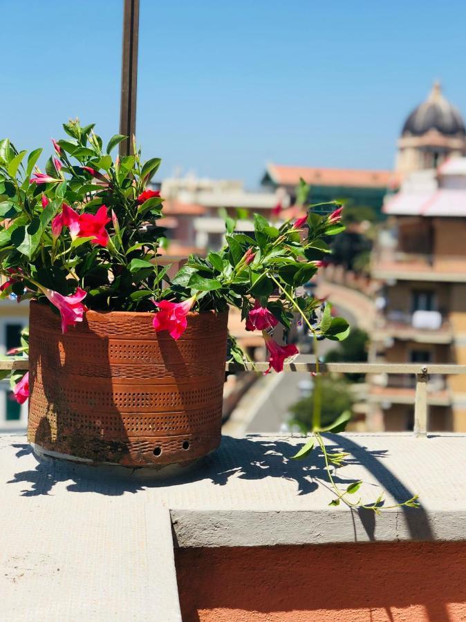 Penthouse Sea View Apartment Lido di Ostia Exterior photo